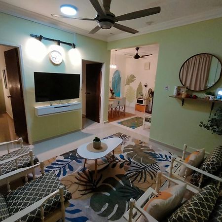 Mini Green Homestay Kulai Exterior foto